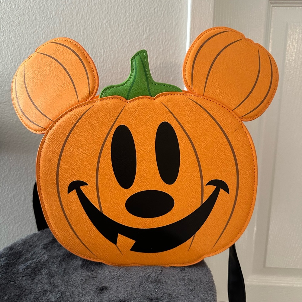Never used Loungfly Mickey pumpkin bag